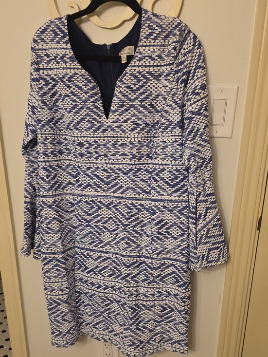 Signature Dresses & Skirts - Signature Blue & White Long Sleeve Patterned Shift Dress